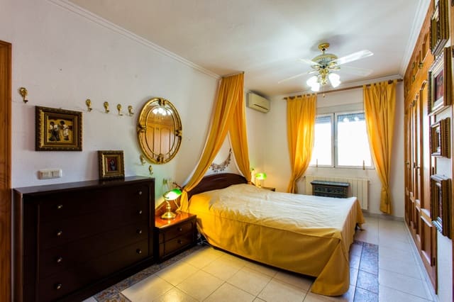4 slaapkamer Villa te koop in Benissa met zwembad garage - € 610.000 (Ref: 9877501)