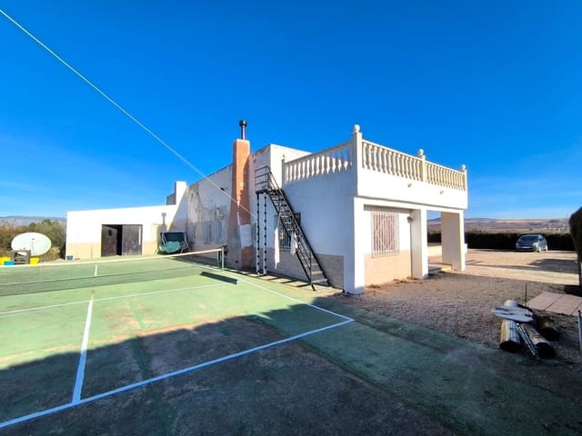 4 soveværelse Villa til salg i Villena med swimmingpool garage - € 225.000 (Ref: 9891268)