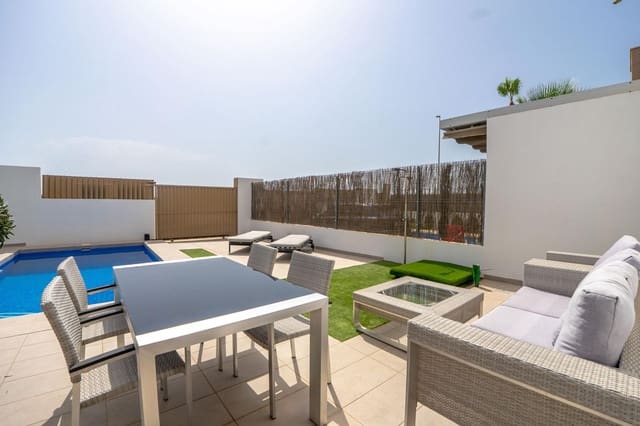 3 slaapkamer Villa te koop in Guardamar del Segura met zwembad garage - € 445.000 (Ref: 9974230)