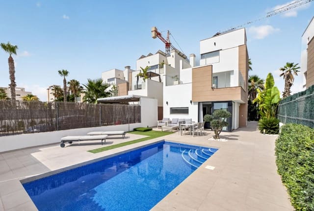 3 slaapkamer Villa te koop in Guardamar del Segura met zwembad garage - € 445.000 (Ref: 9974230)