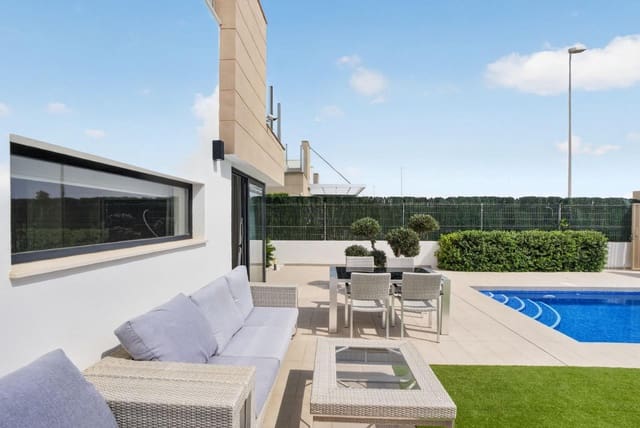 3 slaapkamer Villa te koop in Guardamar del Segura met zwembad garage - € 445.000 (Ref: 9974230)