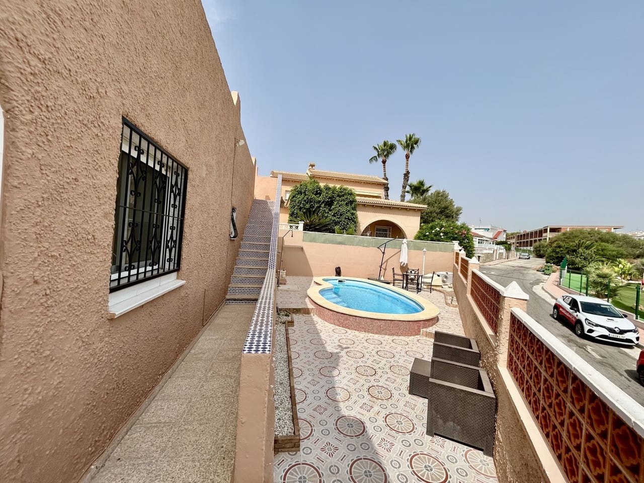 2 Zimmer Bungalow zu verkaufen in Villamartin mit Garage - 205.000 € (Ref: 9974231)