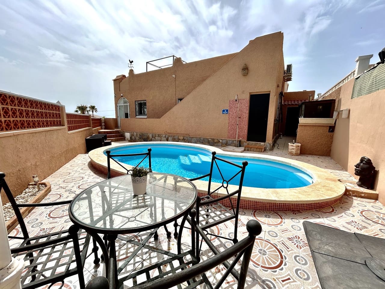 2 Zimmer Bungalow zu verkaufen in Villamartin mit Garage - 205.000 € (Ref: 9974231)