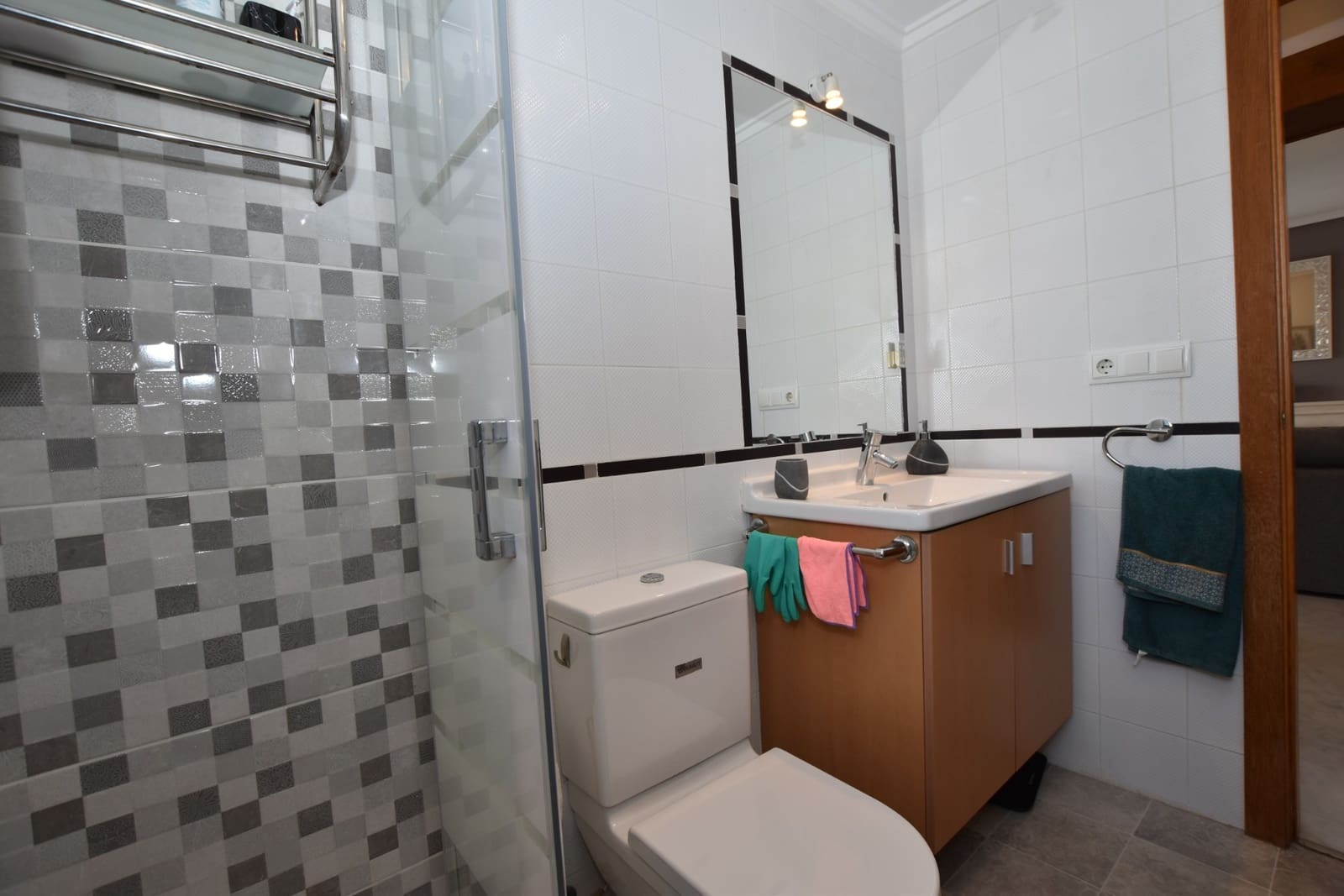 2 bedroom Apartment for sale in Algorfa - € 205,000 (Ref: 9974233)