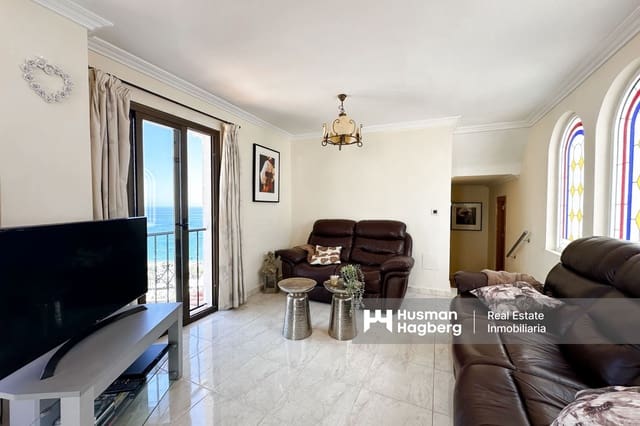 3 makuuhuone Huoneisto myytävänä paikassa Burriana, Nerja mukana uima-altaan - 525 000 € (Ref: 10014865)