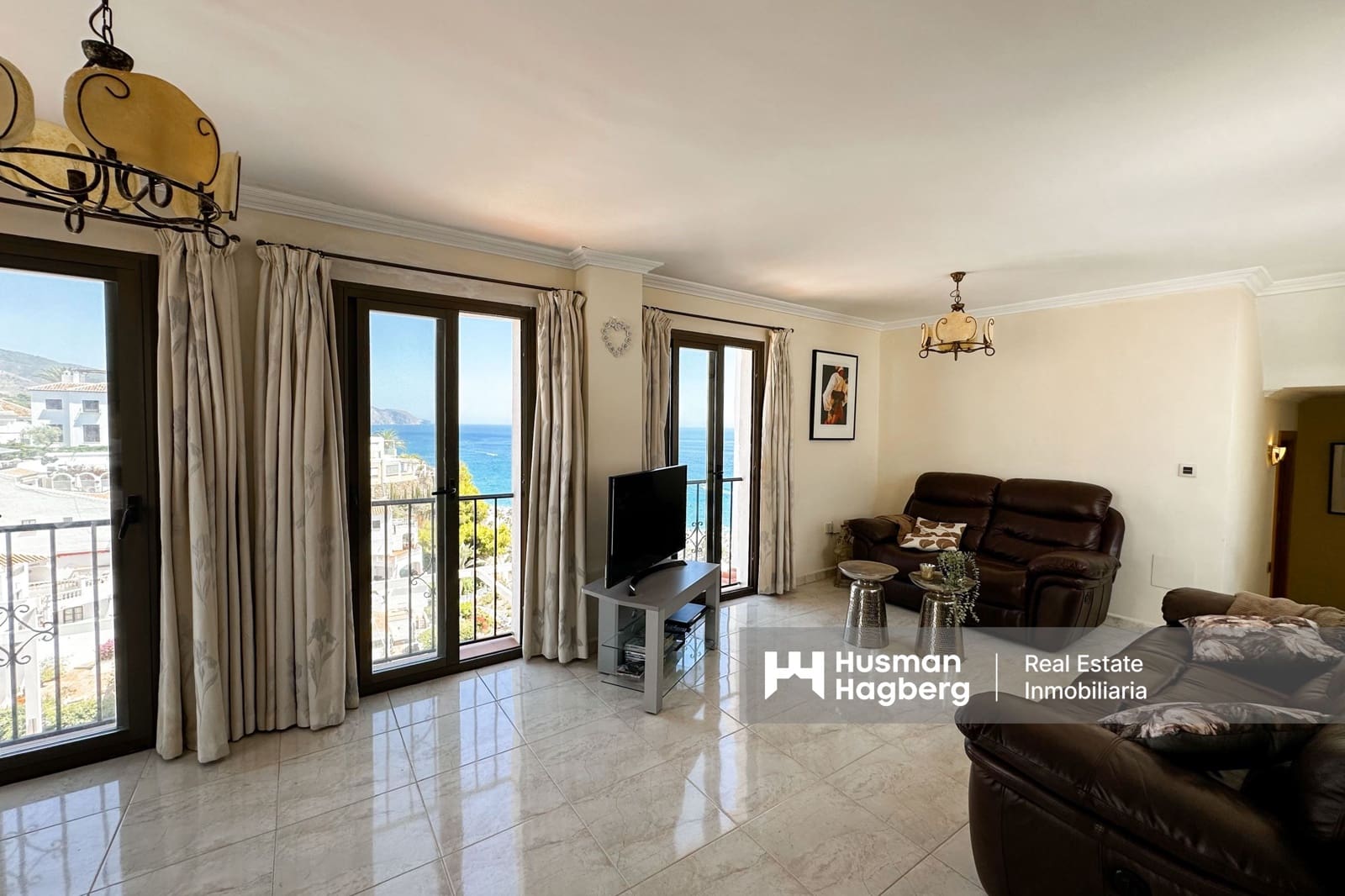 3 makuuhuone Huoneisto myytävänä paikassa Nerja mukana uima-altaan - 525 000 € (Ref: 10014865)