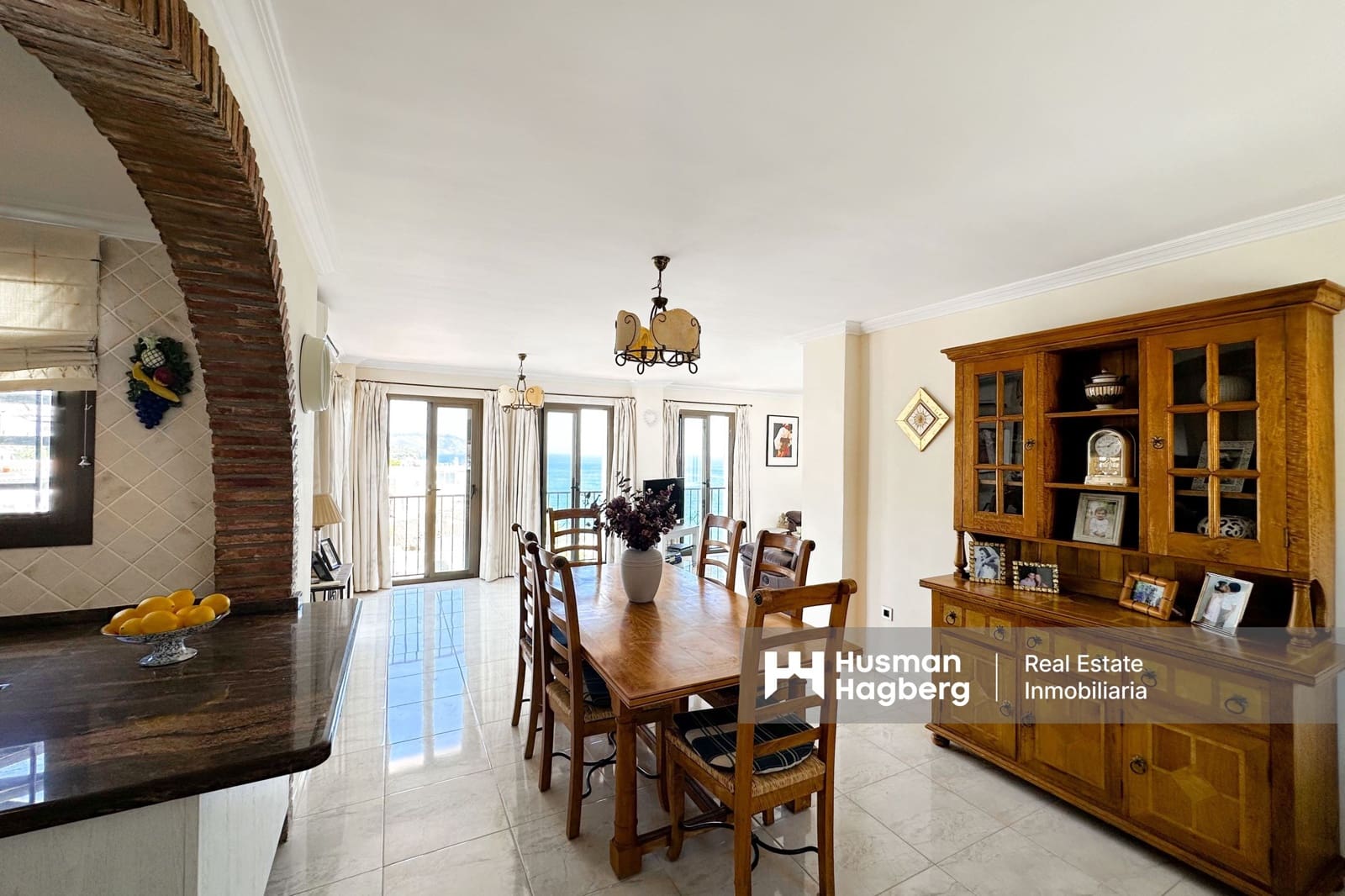 3 makuuhuone Huoneisto myytävänä paikassa Nerja mukana uima-altaan - 525 000 € (Ref: 10014865)