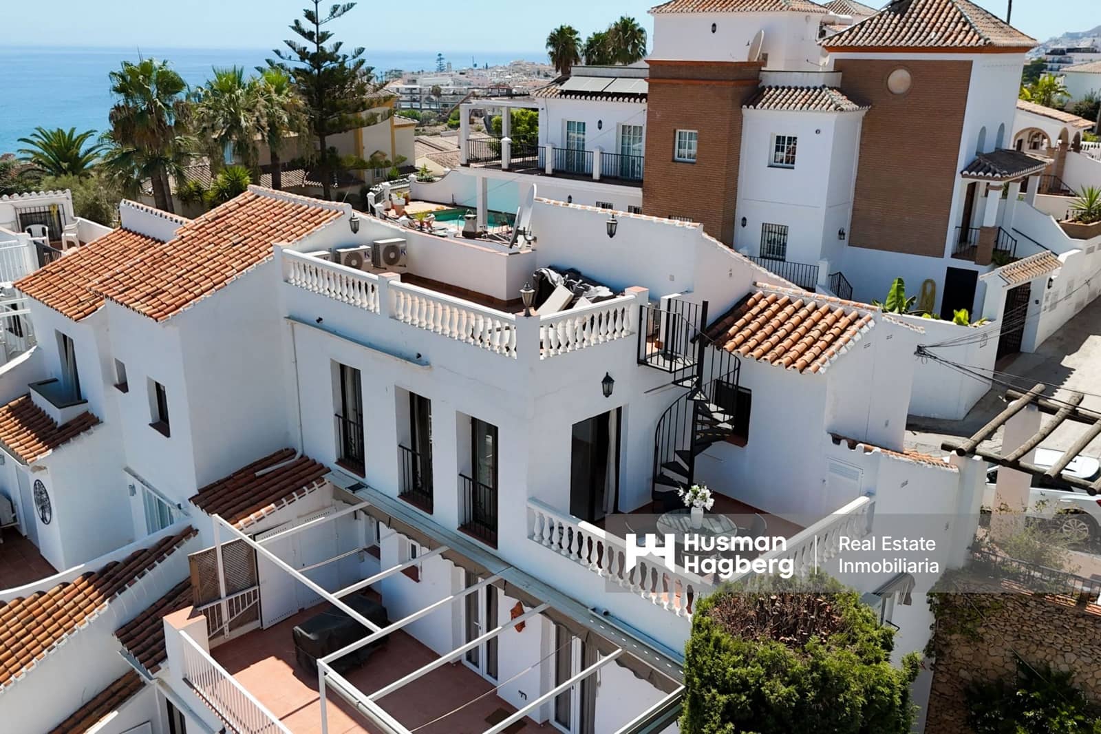 3 makuuhuone Huoneisto myytävänä paikassa Nerja mukana uima-altaan - 525 000 € (Ref: 10014865)