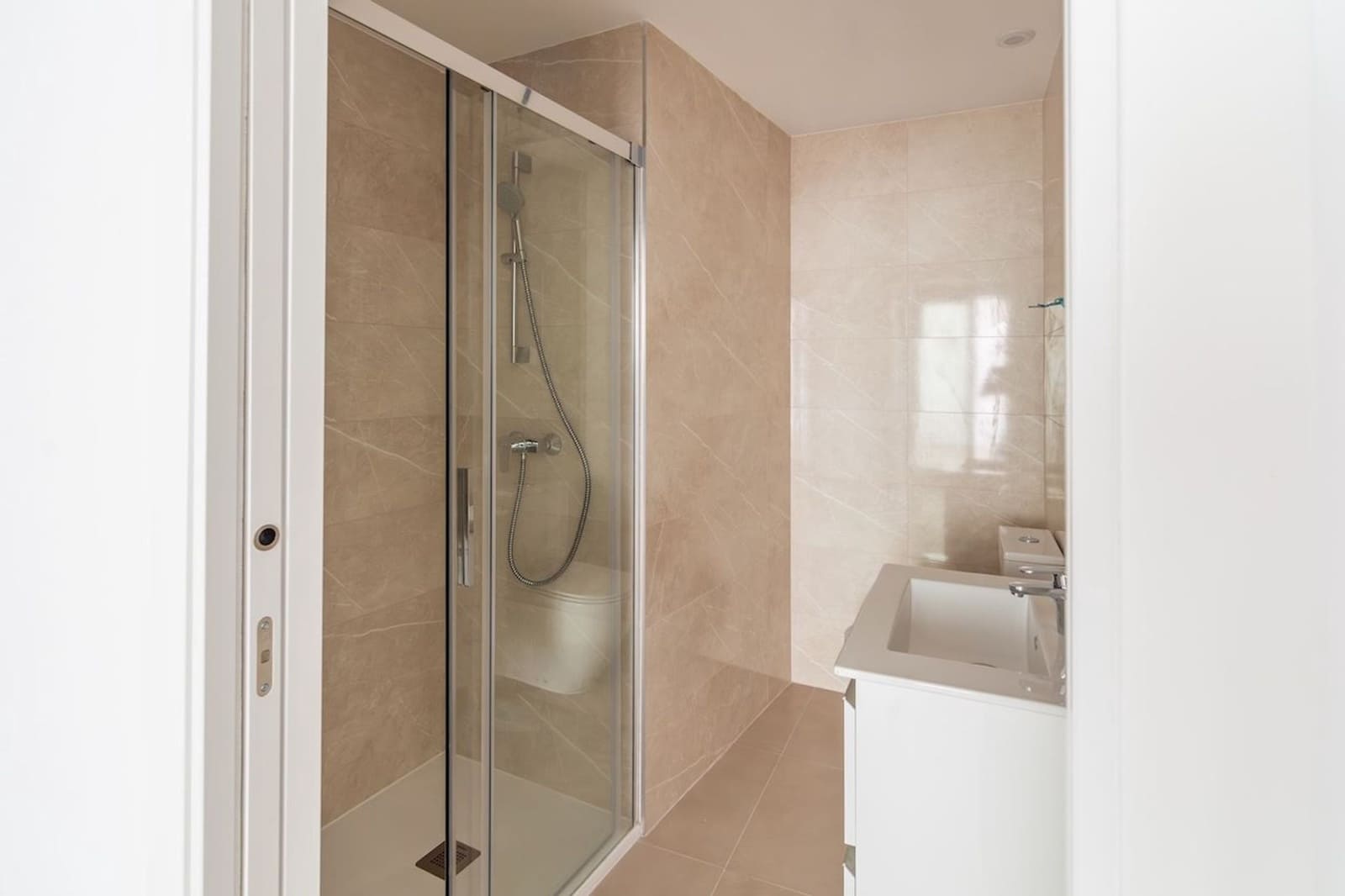 2 slaapkamer Appartement te koop in Torrox met zwembad garage - € 395.000 (Ref: 10029576)