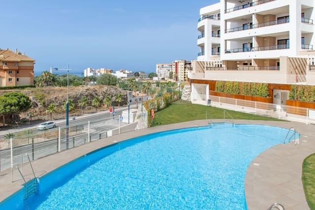2 soveværelse Lejlighed til salg i El Peñoncillo, Torrox med swimmingpool garage - € 395.000 (Ref: 10029576)