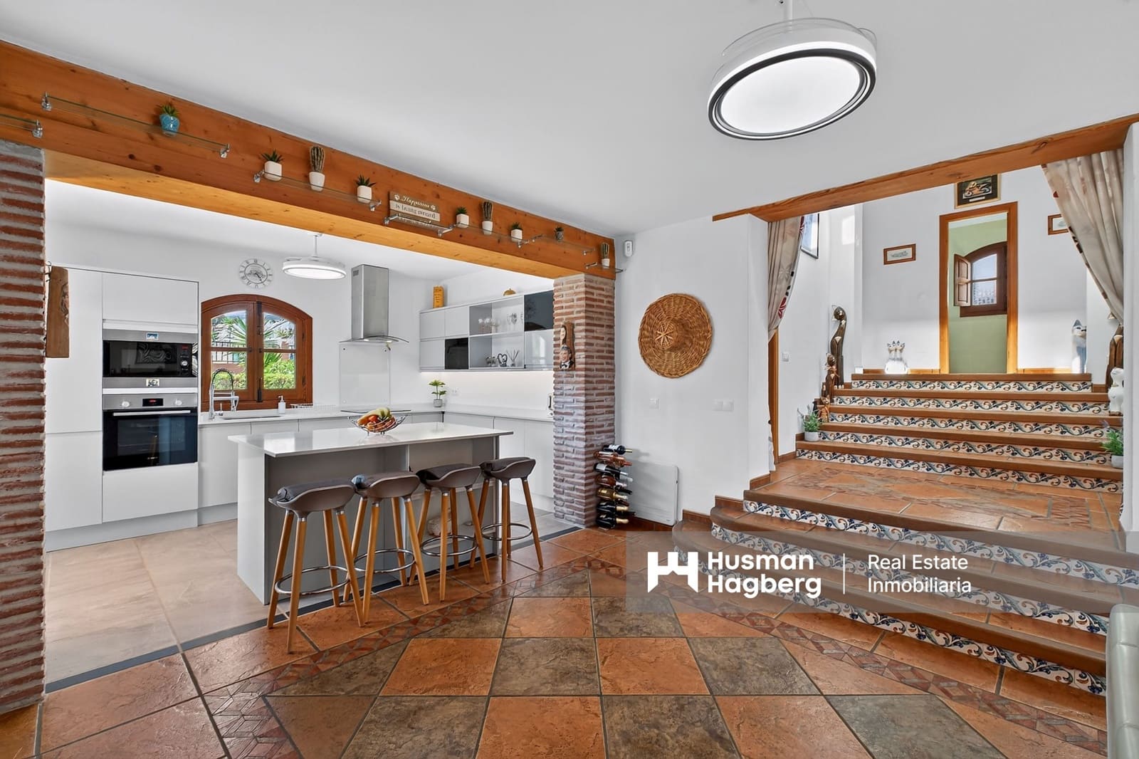 4 bedroom Villa for sale in Frigiliana with pool - € 950,000 (Ref: 10071029)