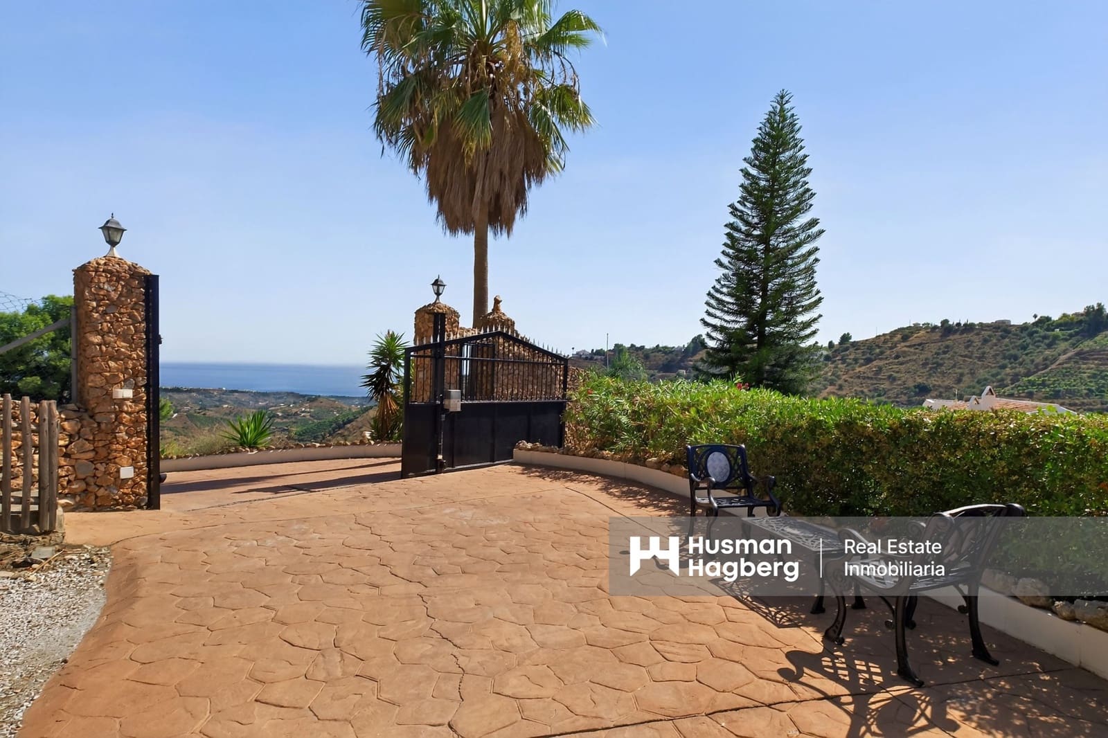 4 bedroom Villa for sale in Frigiliana with pool - € 950,000 (Ref: 10071029)