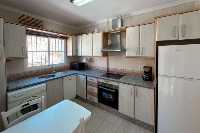 3 bedroom Townhouse for sale in Frigiliana with pool - € 950,000 (Ref: 10077018)