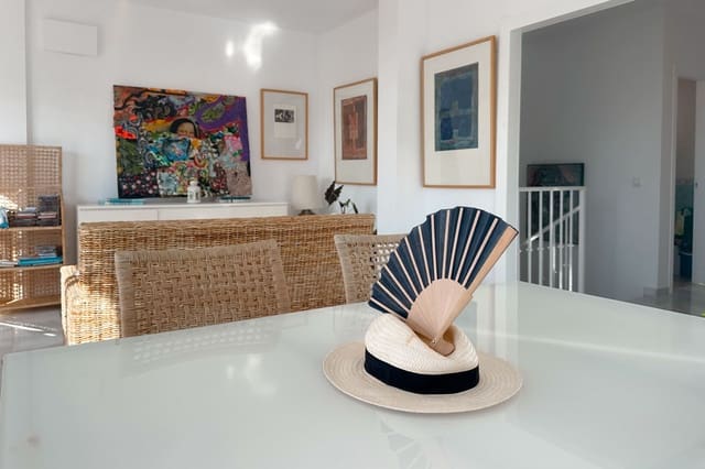 3 bedroom Townhouse for sale in Frigiliana with pool - € 950,000 (Ref: 10077018)