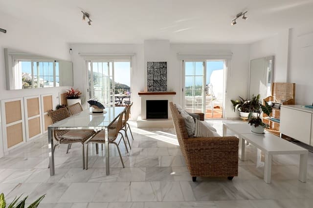 3 bedroom Townhouse for sale in Frigiliana with pool - € 950,000 (Ref: 10077018)
