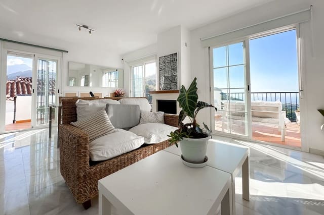 3 bedroom Townhouse for sale in Frigiliana with pool - € 950,000 (Ref: 10077018)