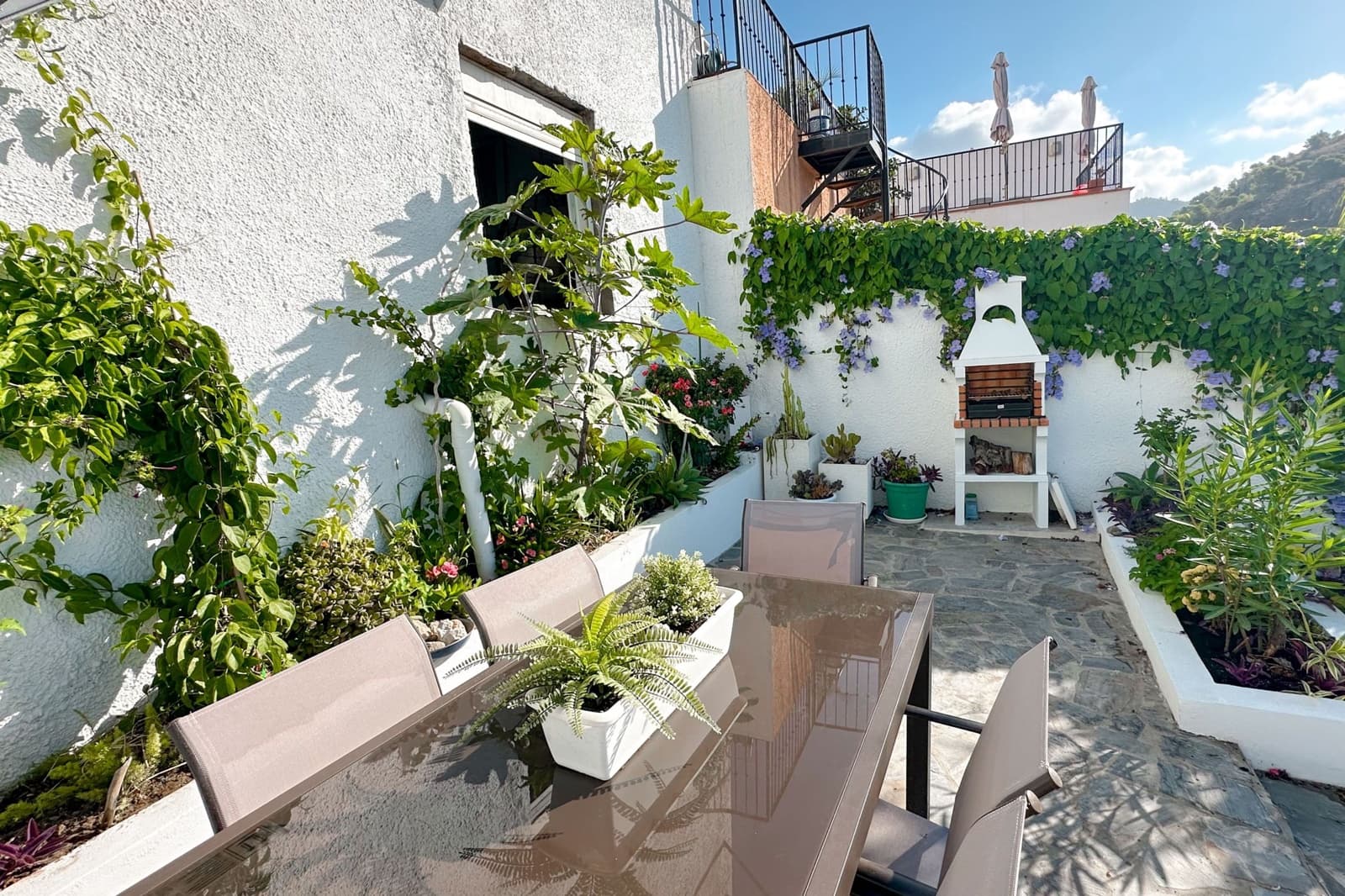 3 bedroom Townhouse for sale in Frigiliana with pool - € 950,000 (Ref: 10077018)