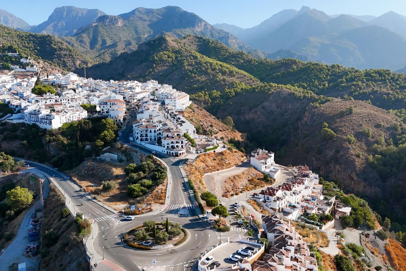 3 bedroom Townhouse for sale in Frigiliana with pool - € 950,000 (Ref: 10077018)