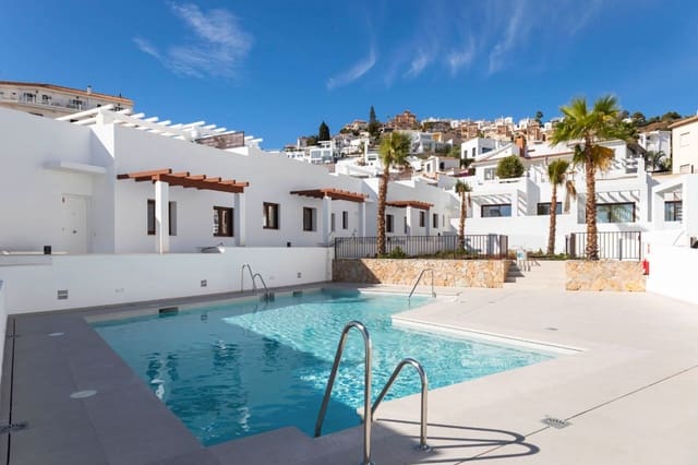2 quarto Casa em Banda para venda em Chaparil - Torrecilla - Punta Lara, Nerja com piscina garagem - 524 000 € (Ref: 10101150)