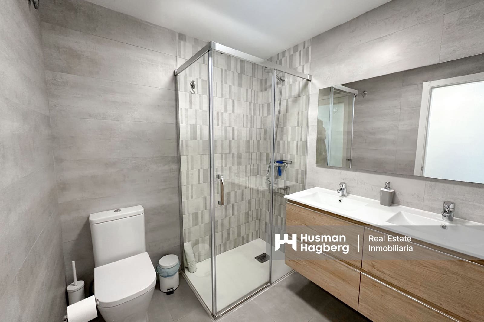 Apartamento de 2 habitaciones en Torrox en venta con piscina garaje - 325.000 € (Ref: 10135109)