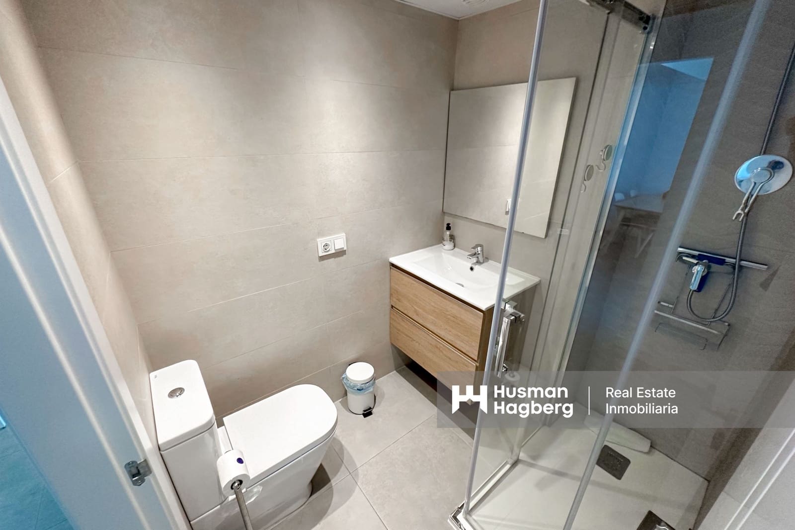 Apartamento de 2 habitaciones en Torrox en venta con piscina garaje - 325.000 € (Ref: 10135109)