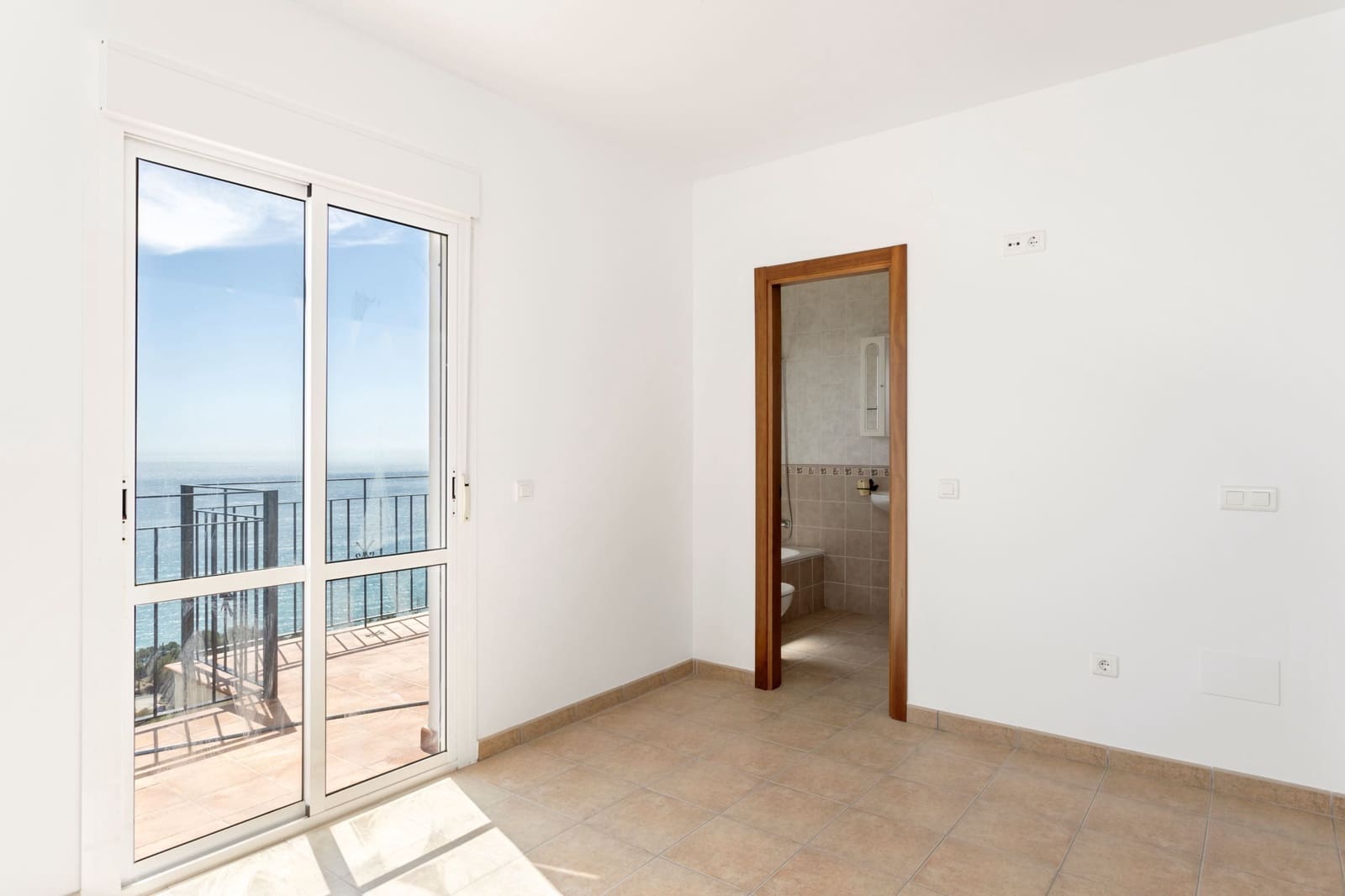 3 soveværelse Villa til salg i Nerja - € 1.395.000 (Ref: 6893080)