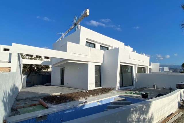 3 soveværelse Villa til salg i Torre del Mar, Vélez-Málaga med swimmingpool - € 549.900 (Ref: 6893100)