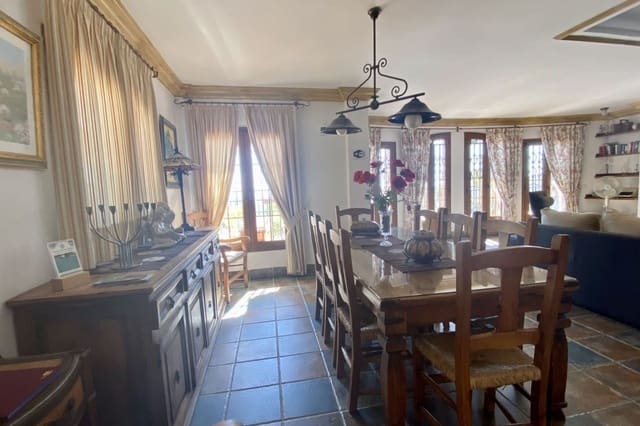 6 soveværelse Villa til salg i Frigiliana med swimmingpool - € 1.200.000 (Ref: 7166357)