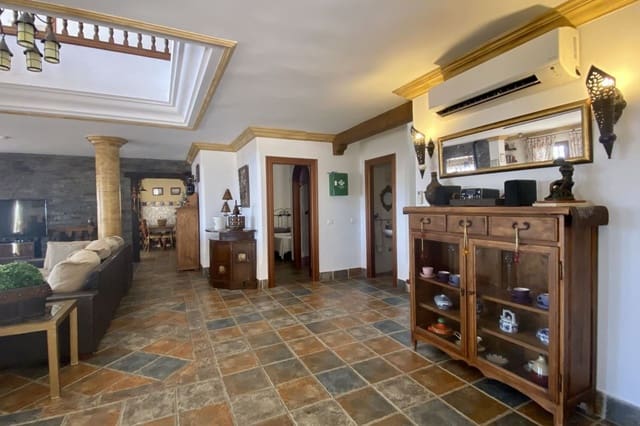 6 soveværelse Villa til salg i Frigiliana med swimmingpool - € 1.200.000 (Ref: 7166357)