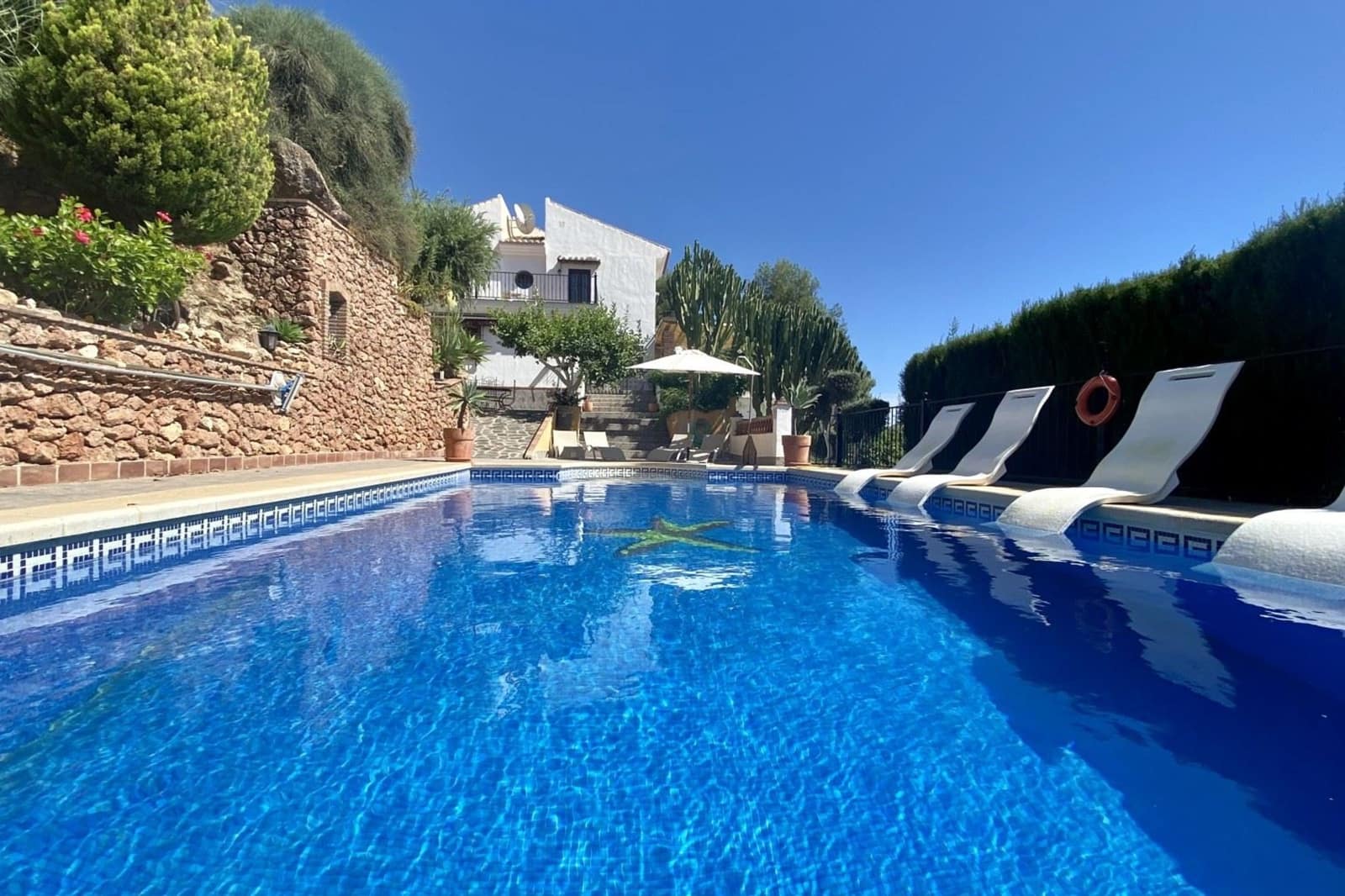 6 soveværelse Villa til salg i Frigiliana med swimmingpool - € 1.200.000 (Ref: 7166357)