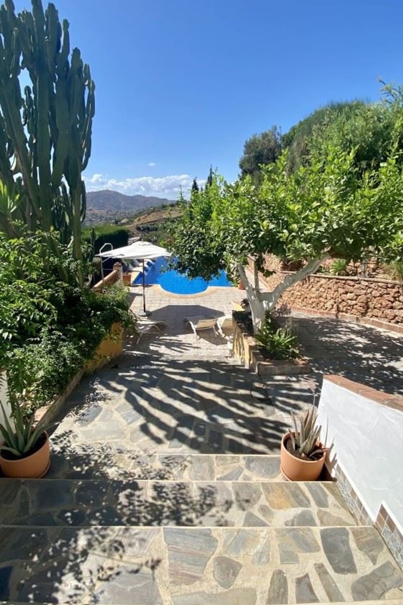 6 soveværelse Villa til salg i Frigiliana med swimmingpool - € 1.200.000 (Ref: 7166357)