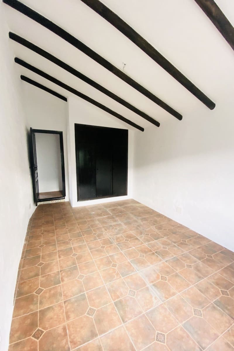 5 sypialnia Willa na sprzedaż w Competa z basenem - 399 000 € (Ref: 7967635)