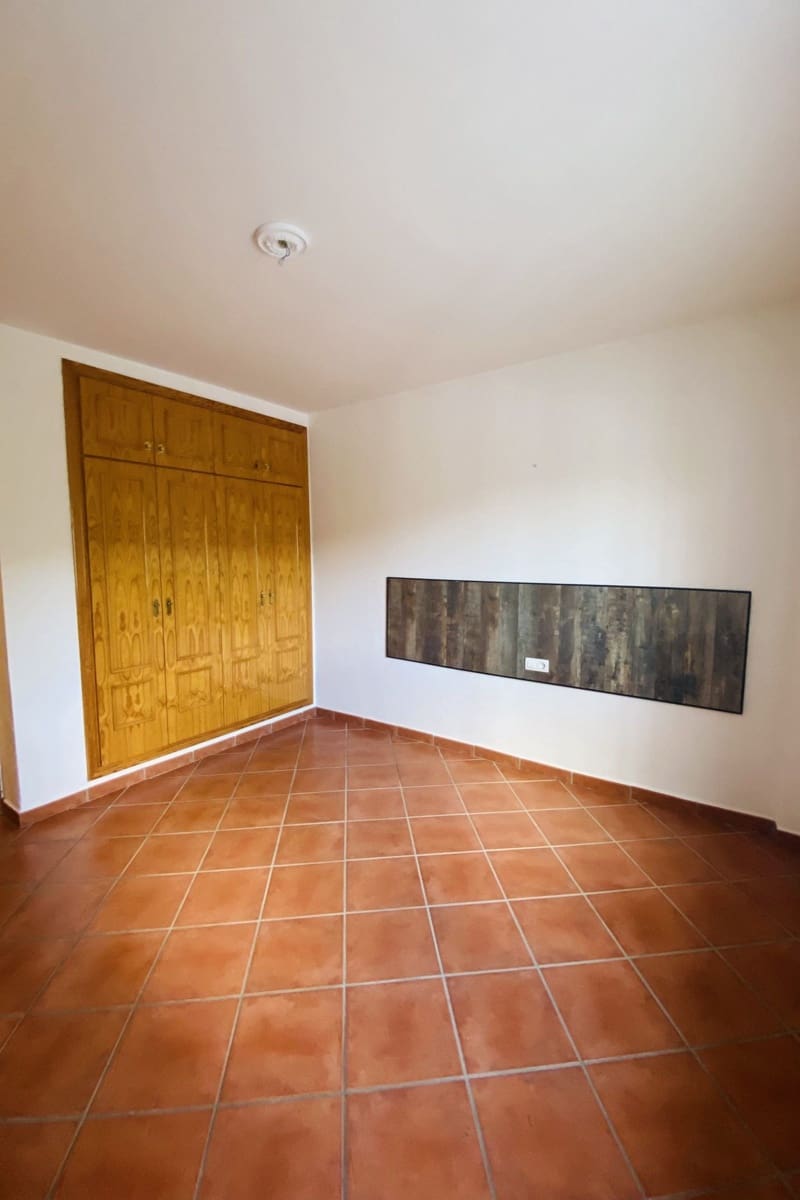 5 sypialnia Willa na sprzedaż w Competa z basenem - 399 000 € (Ref: 7967635)