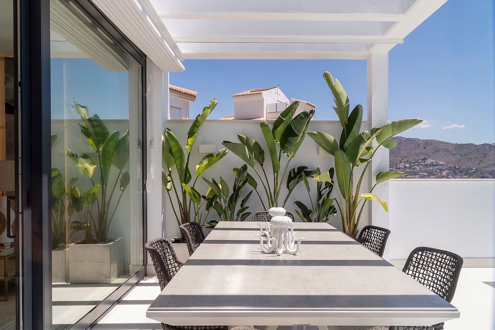 4 sovrum Villa till salu i Almunecar med pool - 1 350 000 € (Ref: 8078227)