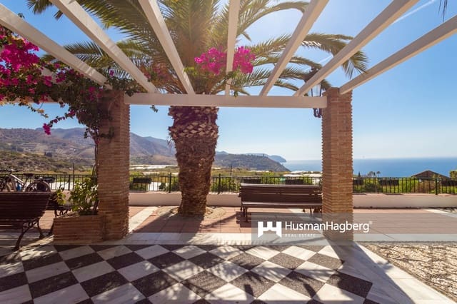 4 soveværelse Byhus til salg i Maro, Nerja - € 745.000 (Ref: 8447610)