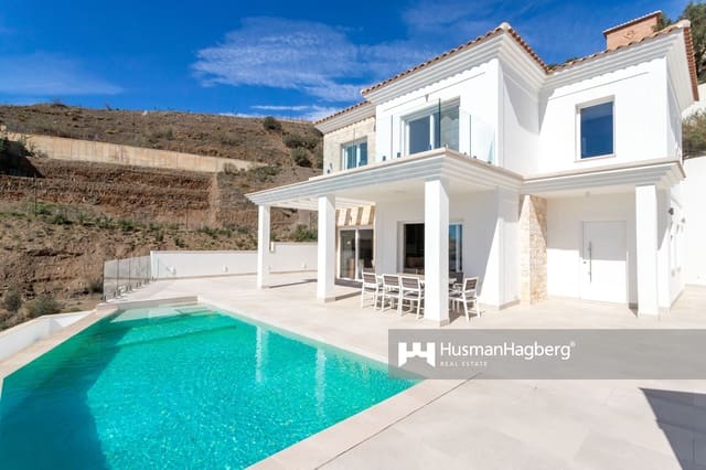 4 sovrum Villa till salu i El Peñoncillo, Torrox med pool - 975 000 € (Ref: 8560643)