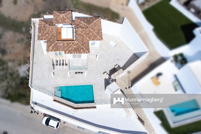 4 sovrum Villa till salu i El Peñoncillo, Torrox med pool - 975 000 € (Ref: 8560643)