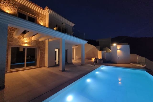 4 sovrum Villa till salu i El Peñoncillo, Torrox med pool - 975 000 € (Ref: 8560643)