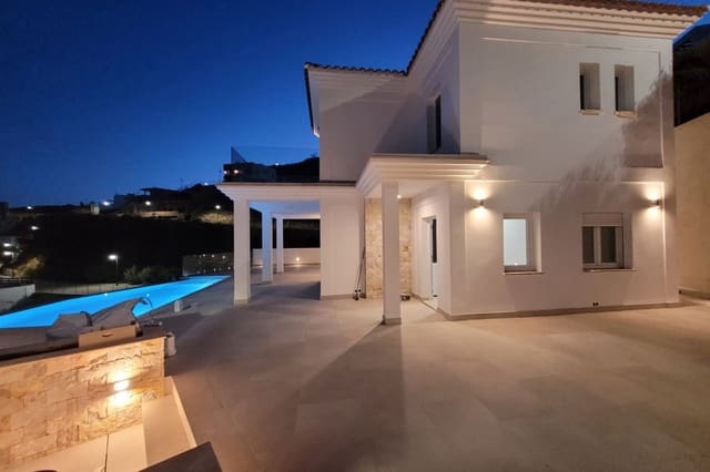 4 sovrum Villa till salu i El Peñoncillo, Torrox med pool - 975 000 € (Ref: 8560643)