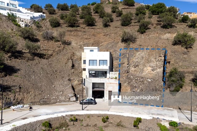3 sovrum Villa till salu i El Peñoncillo, Torrox med pool - 830 000 € (Ref: 8658567)