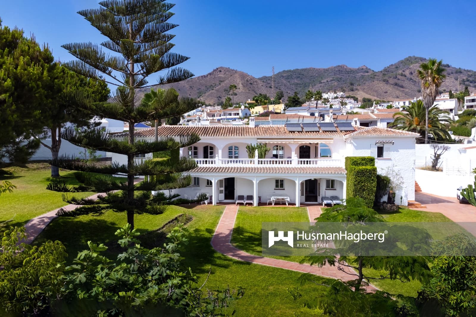 8 soveværelse Villa til salg i Nerja - € 1.625.000 (Ref: 8897920)