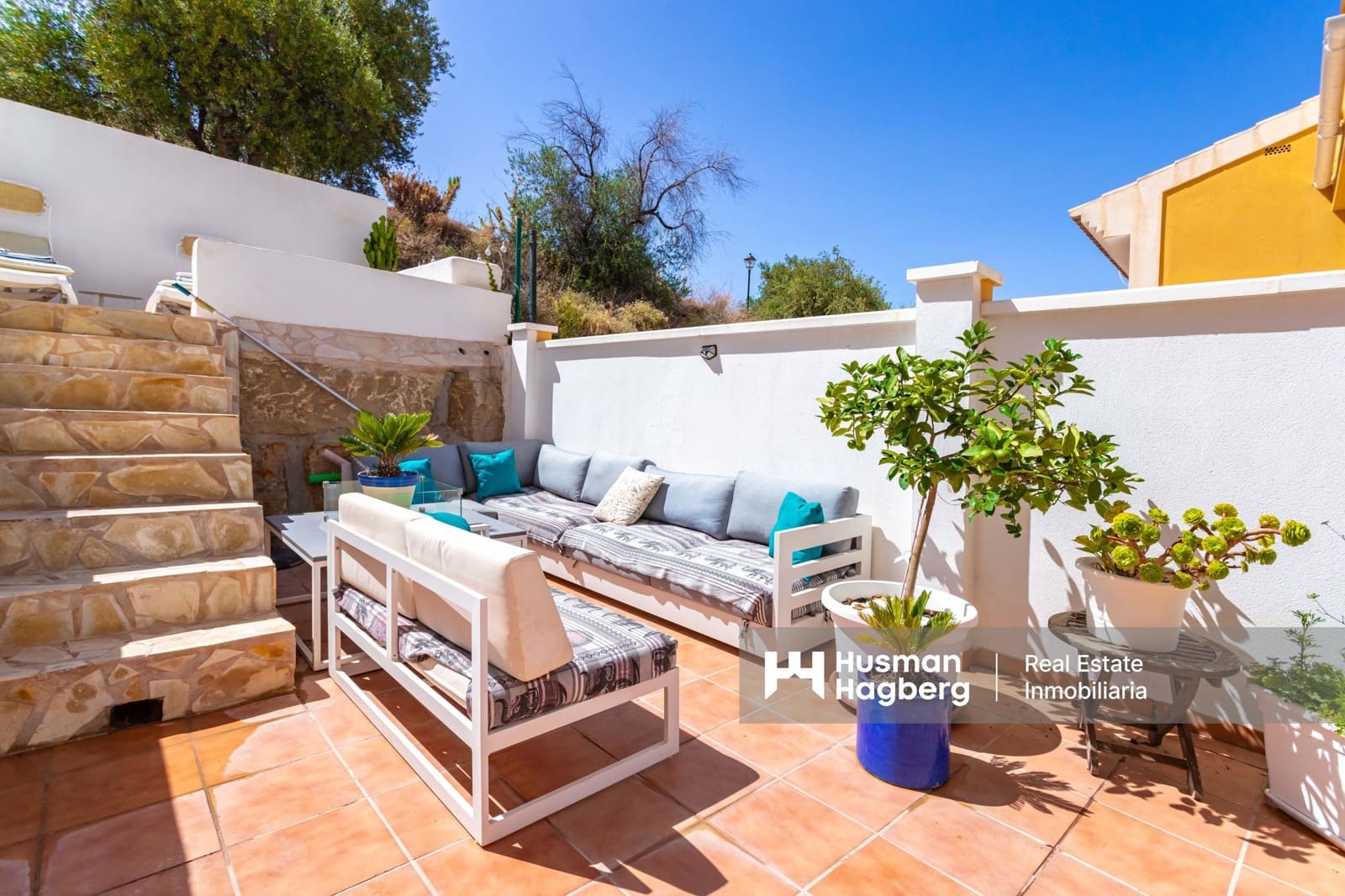 3 bedroom Townhouse for sale in Velez-Malaga with pool - € 420,000 (Ref: 9123558)