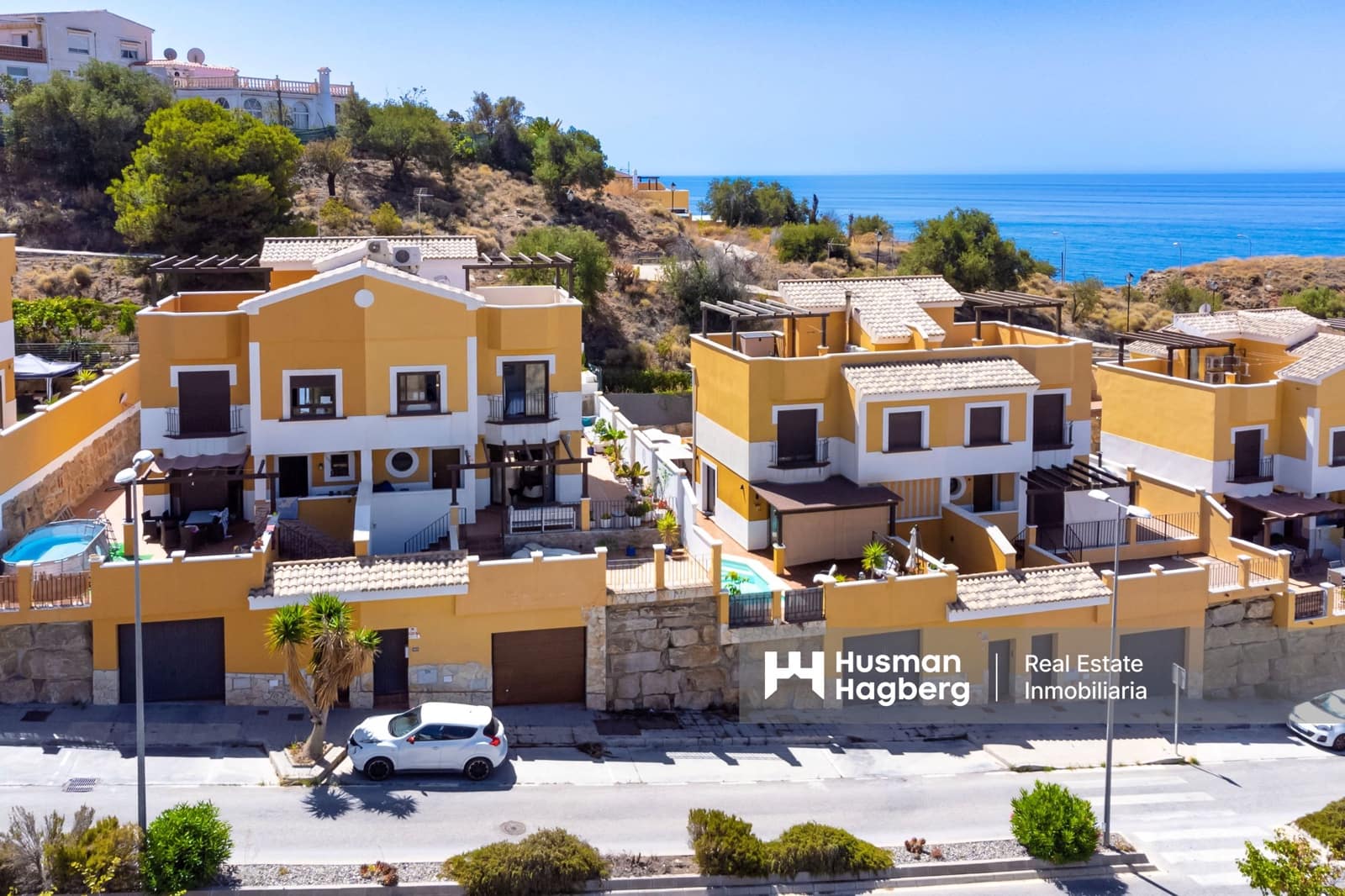 3 bedroom Townhouse for sale in Velez-Malaga with pool - € 420,000 (Ref: 9123558)