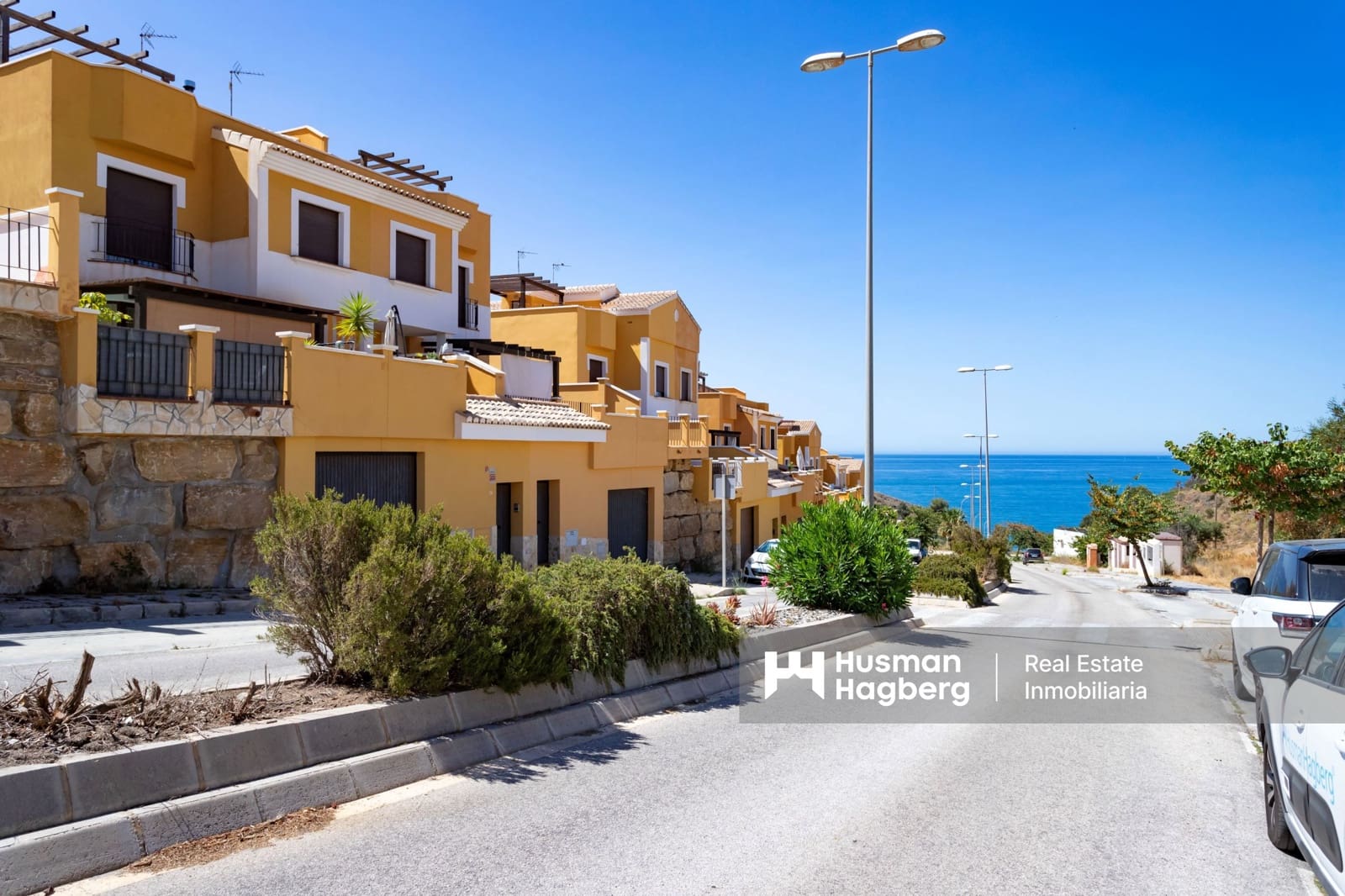 3 bedroom Townhouse for sale in Velez-Malaga with pool - € 420,000 (Ref: 9123558)