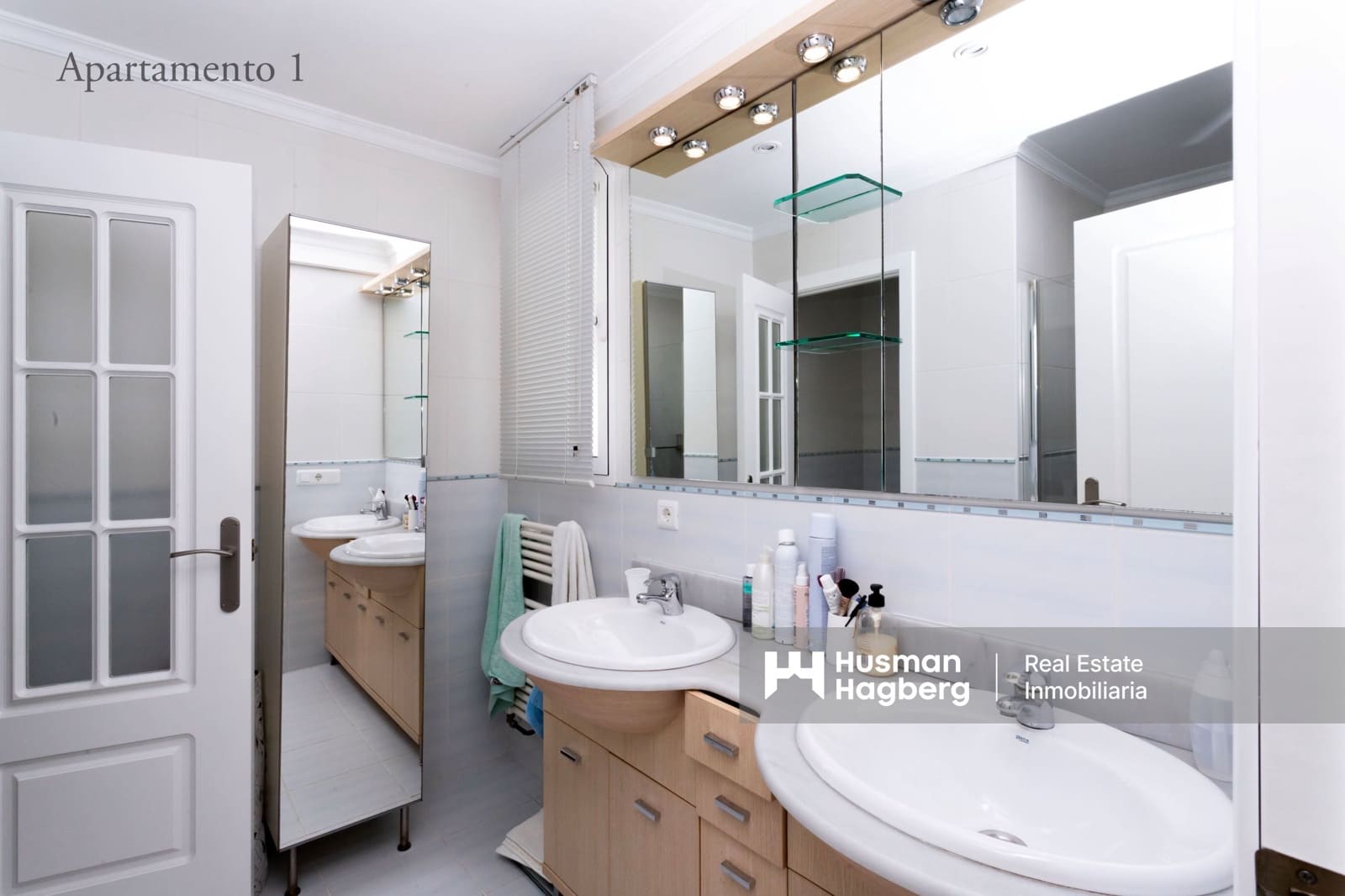 8 bedroom Villa for sale in Nerja - € 1,590,000 (Ref: 9133434)