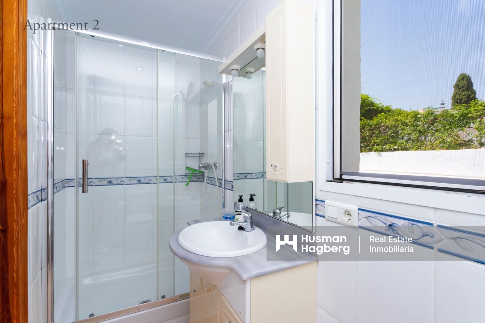 8 bedroom Villa for sale in Nerja - € 1,590,000 (Ref: 9133434)