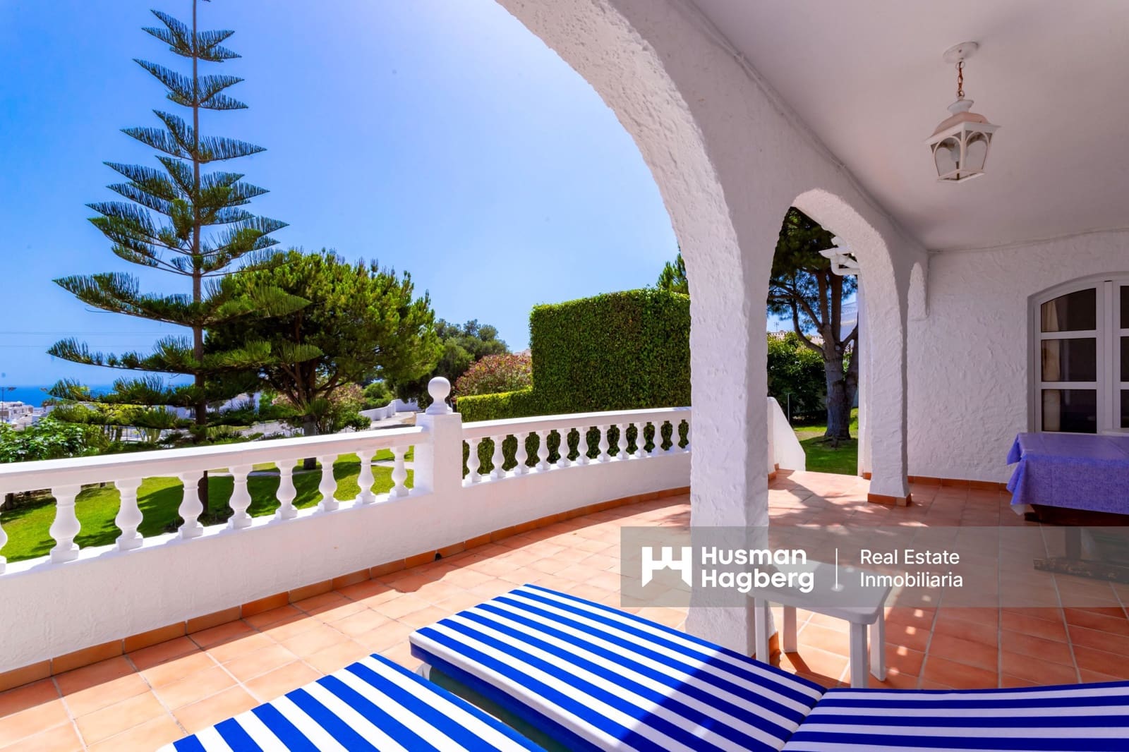 8 bedroom Villa for sale in Nerja - € 1,590,000 (Ref: 9133434)