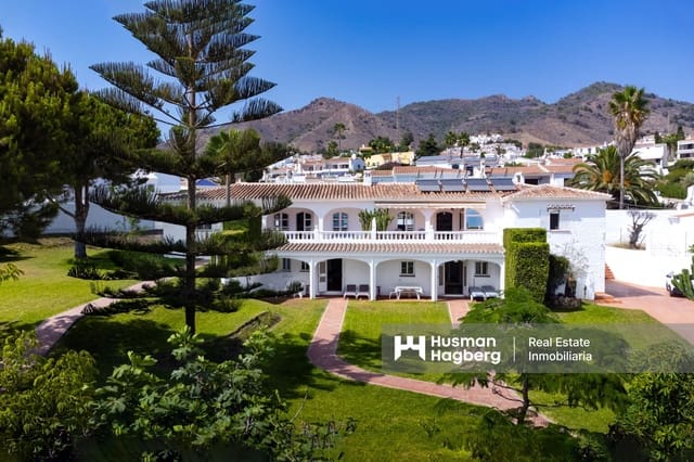 8 bedroom Villa for sale in Capistrano, Nerja - € 1,590,000 (Ref: 9133434)