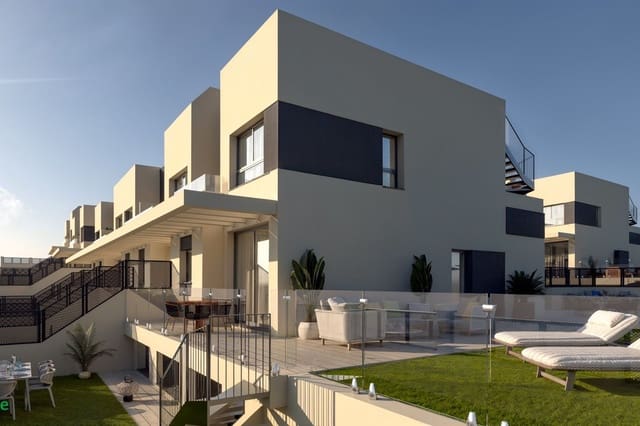 3 sovrum Hus till salu i Capistrano, Nerja med pool - 850 000 € (Ref: 9144233)