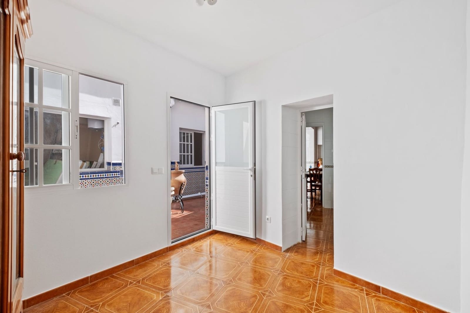 5 soveværelse Byhus til salg i Nerja - € 1.260.000 (Ref: 9172171)